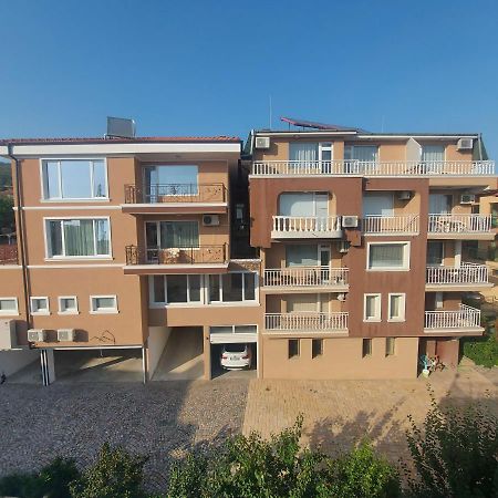 Guest House Rona - Free Parking And Sea View Sveti Vlas Dış mekan fotoğraf