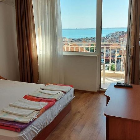 Guest House Rona - Free Parking And Sea View Sveti Vlas Dış mekan fotoğraf