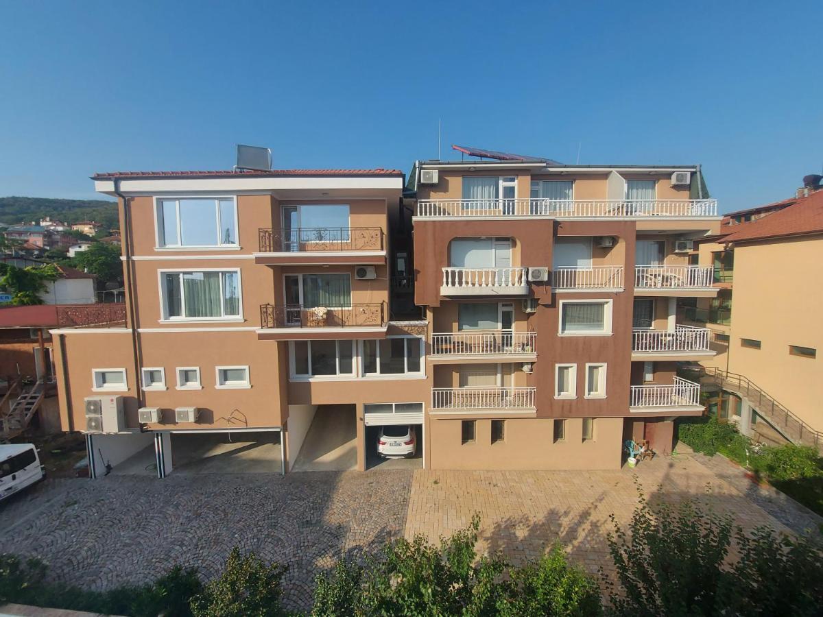 Guest House Rona - Free Parking And Sea View Sveti Vlas Dış mekan fotoğraf