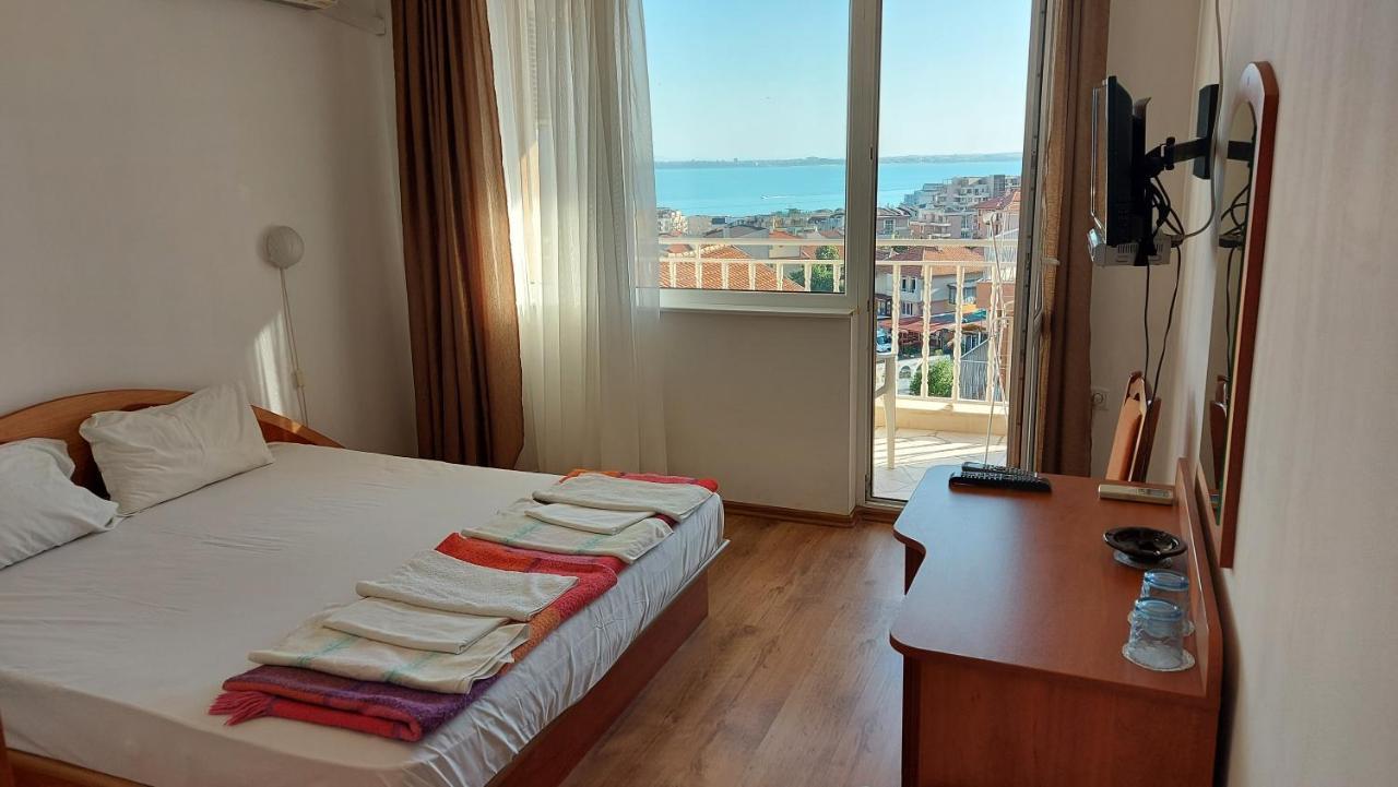 Guest House Rona - Free Parking And Sea View Sveti Vlas Dış mekan fotoğraf